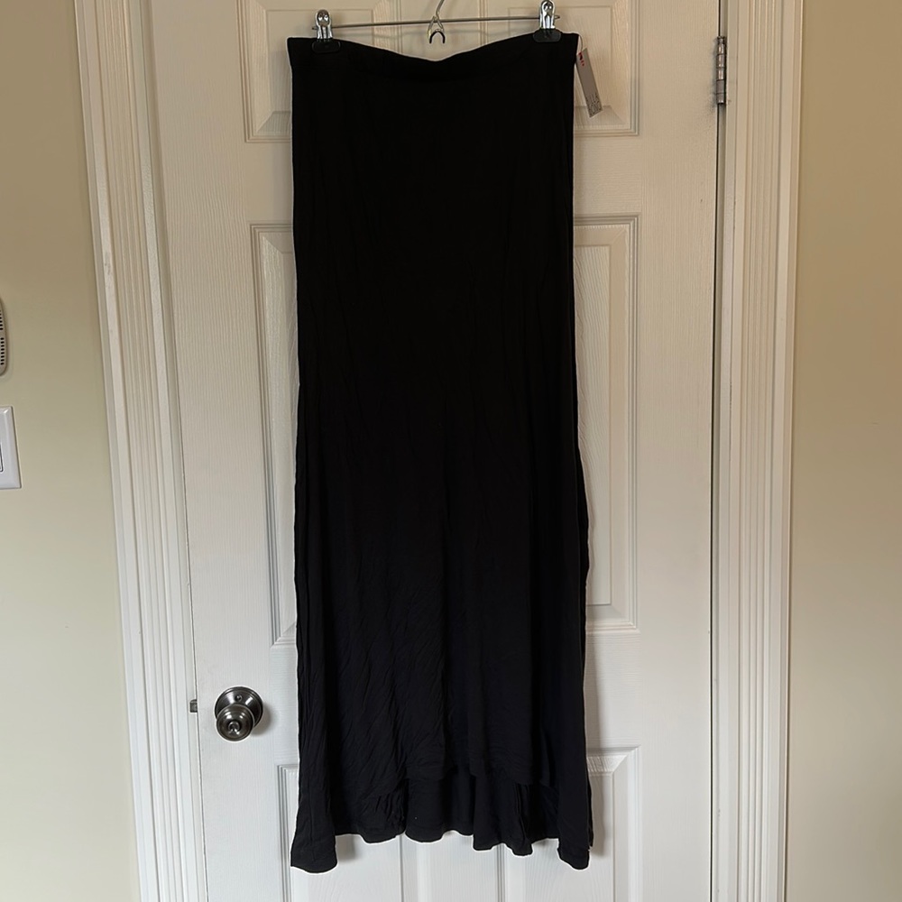 Maxi Skirt with high low detail